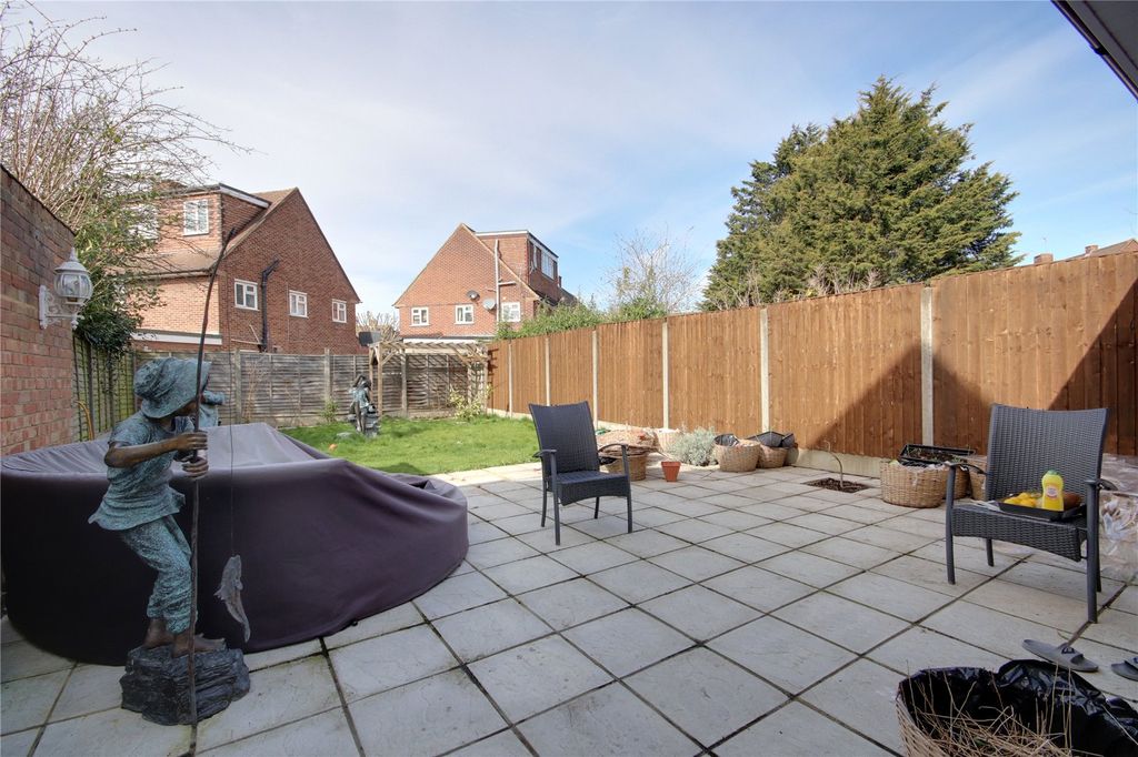 Property photo 2 of 22 Picture No. 17
