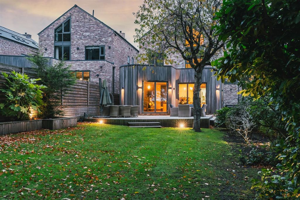 Property photo 3 of 50 Exterior And Gardens