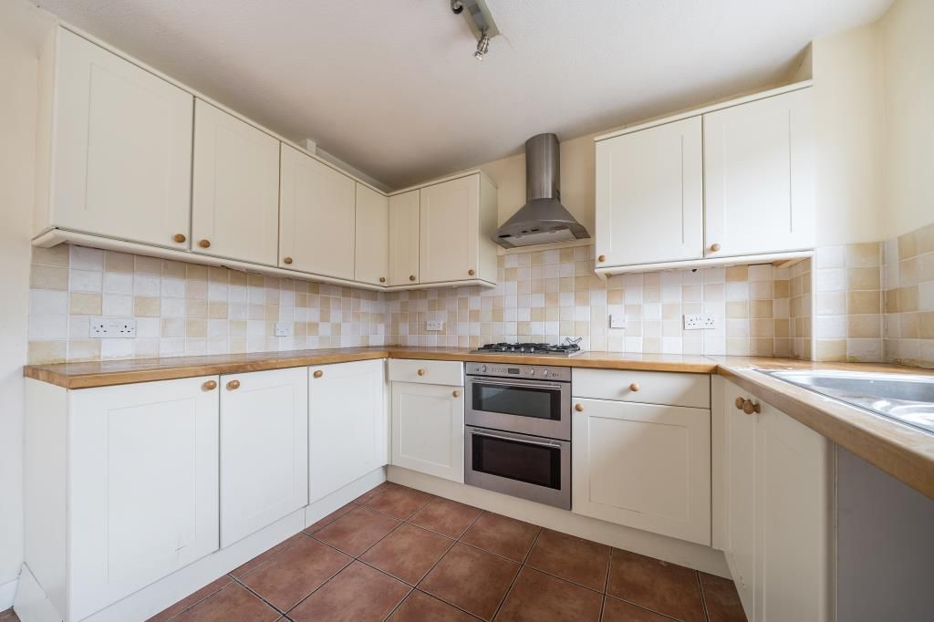 Property photo 3 of 22 Kitchen