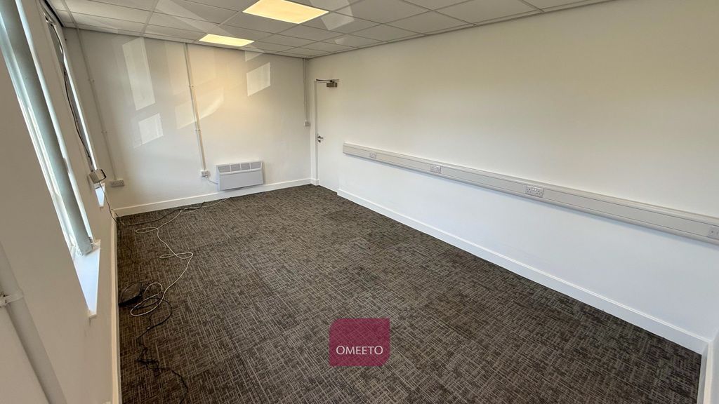 Property photo 3 of 5 Office To Let