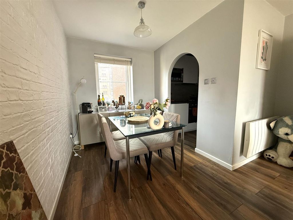 Property photo 3 of 15 Image00003.Jpeg