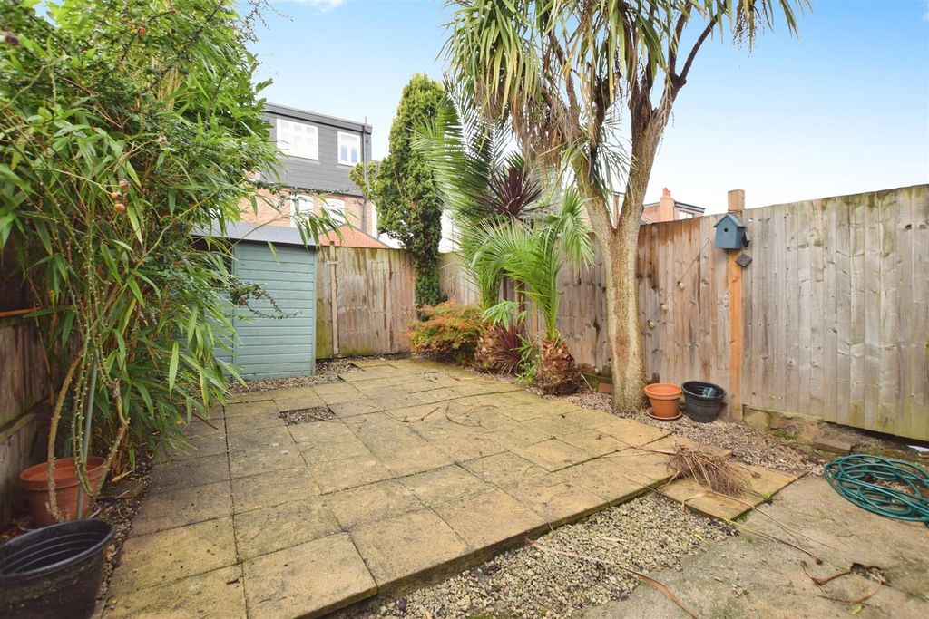 Property photo 2 of 11