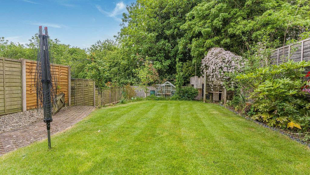 Property photo 2 of 24