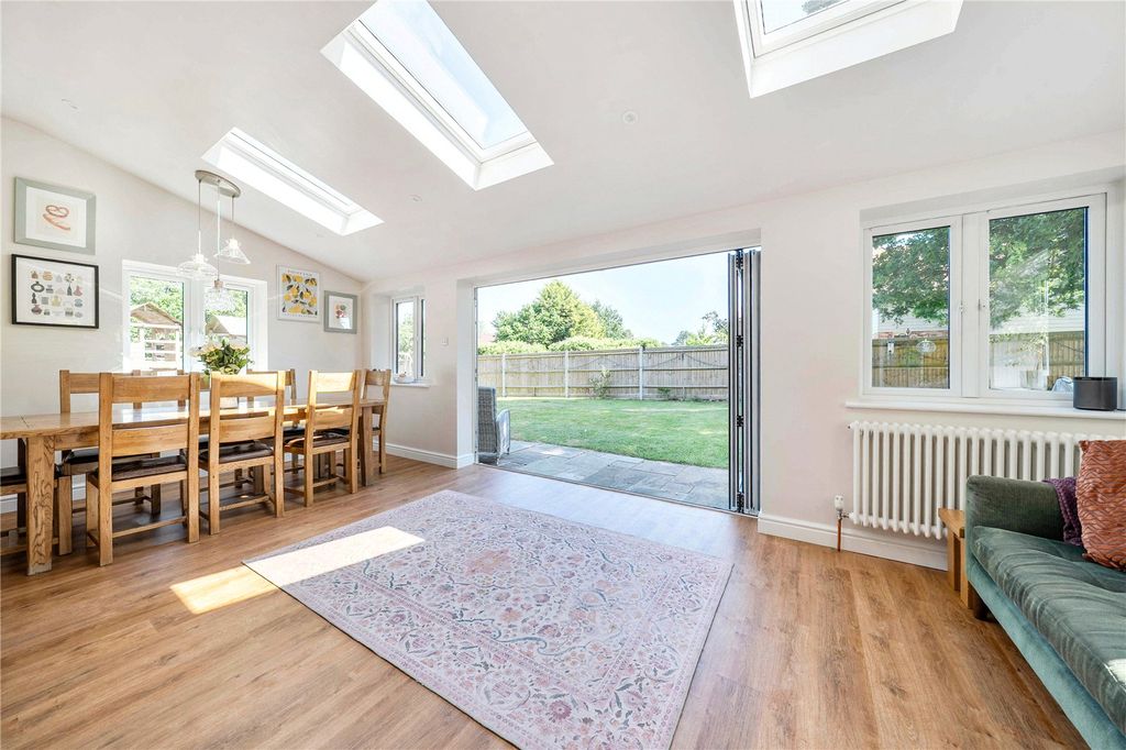 Property photo 3 of 27 Picture No. 34
