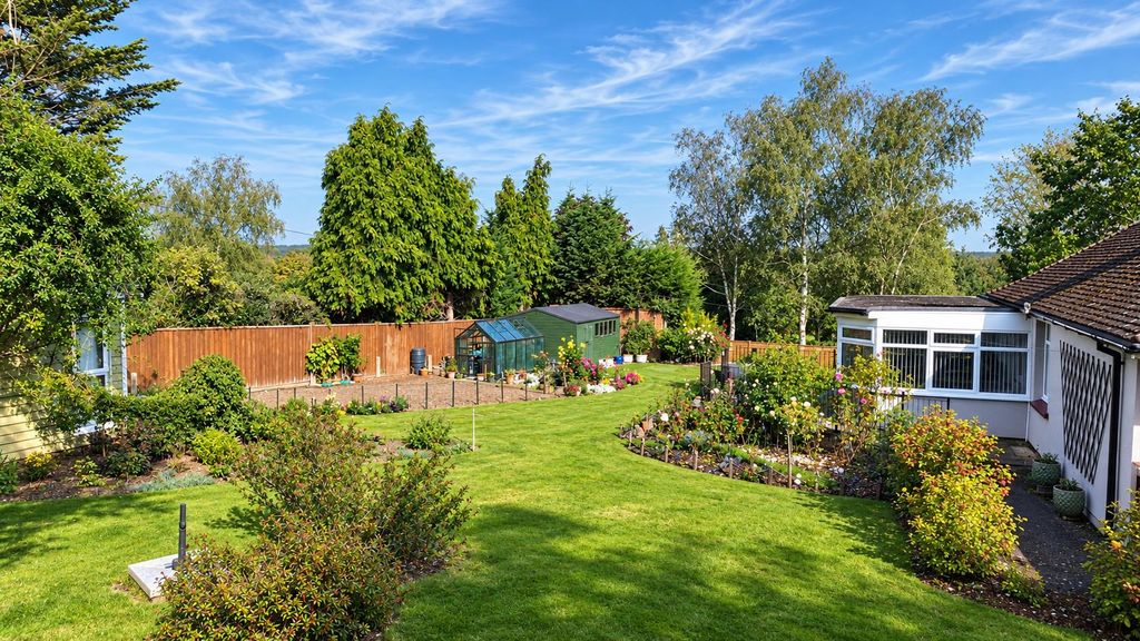 Property photo 2 of 35