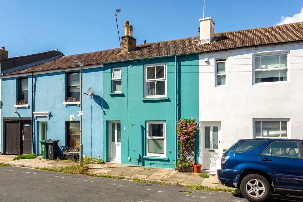 Property photo 1 of 21