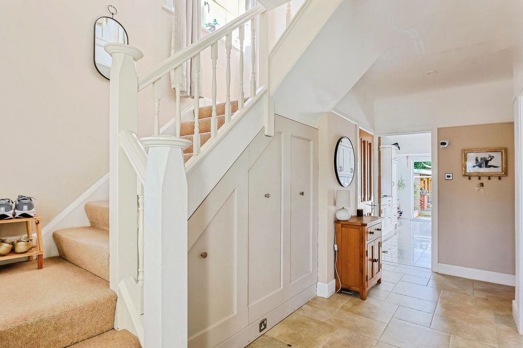 Property photo 3 of 22 Pbox-Img.Jpg