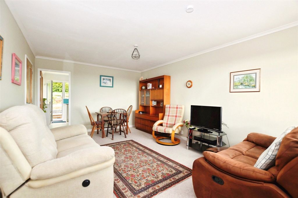 Property photo 3 of 18 Picture No. 30