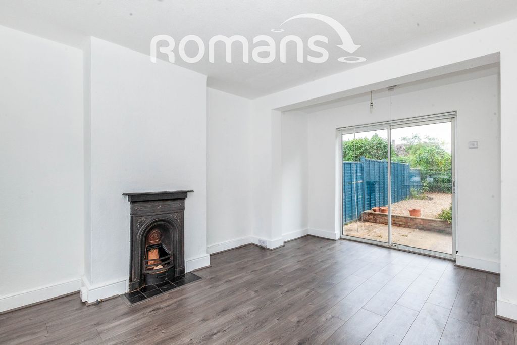 Property photo 3 of 10 3