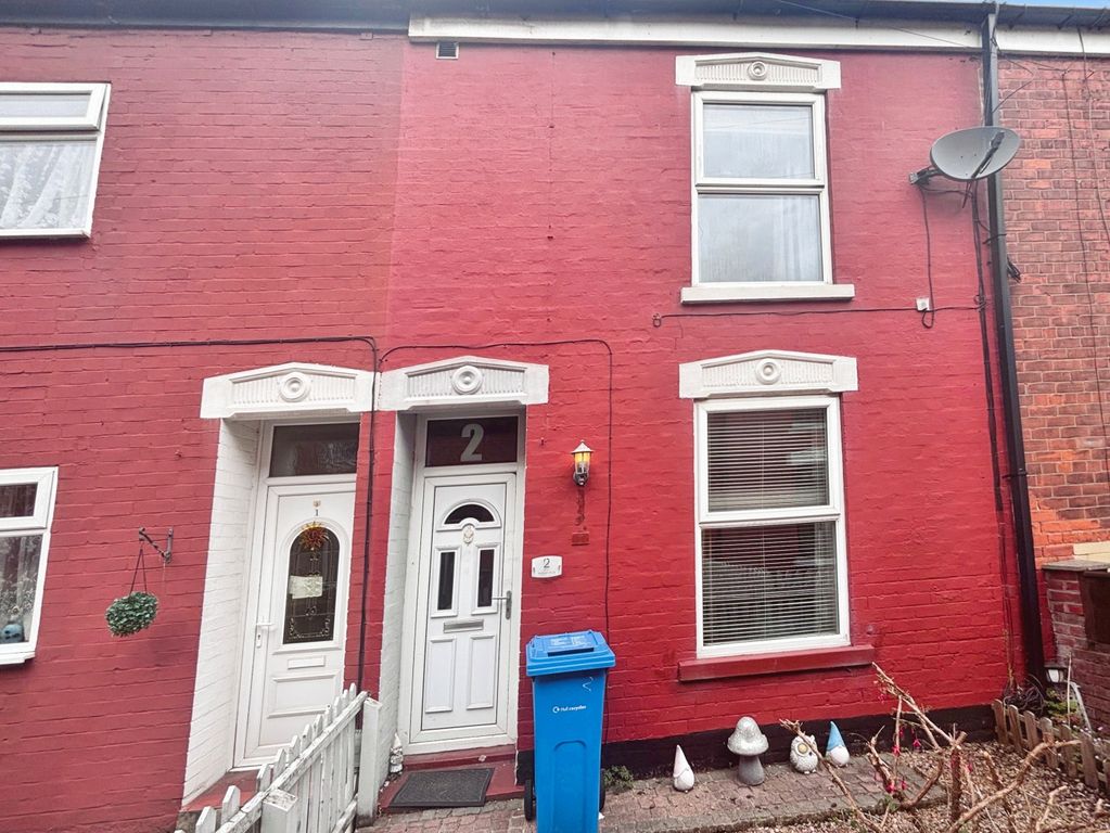 Property photo 1 of 18
