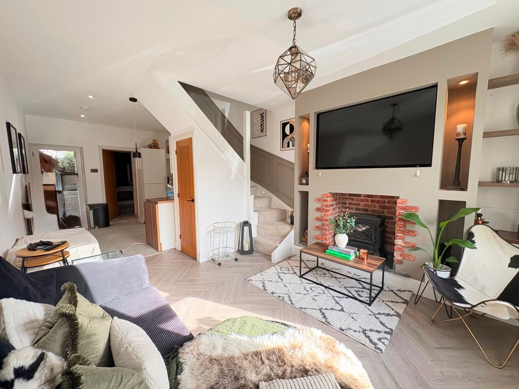 Property photo 3 of 16