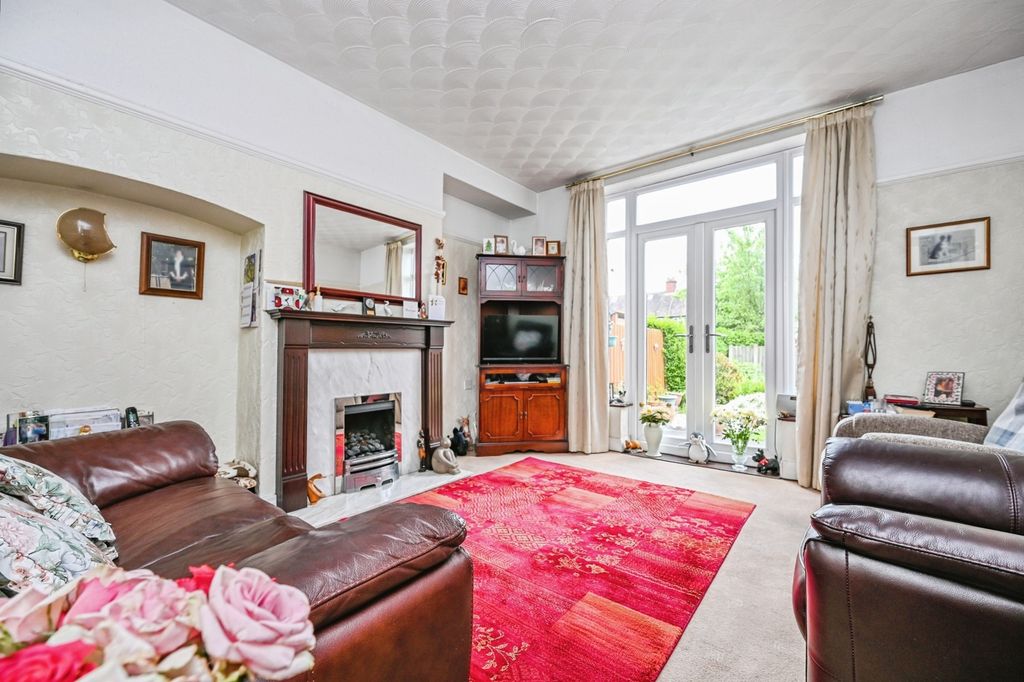 Property photo 3 of 16 Pbox-Img.Jpg