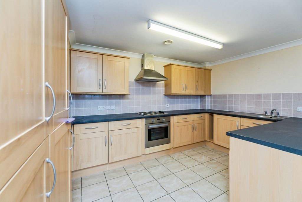 Property photo 2 of 21 Pbox-Img.Jpg