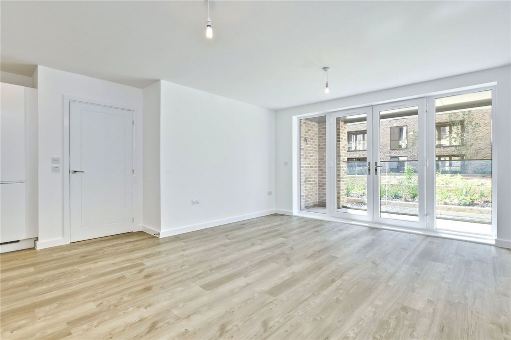 Property photo 3 of 9 Reception Room