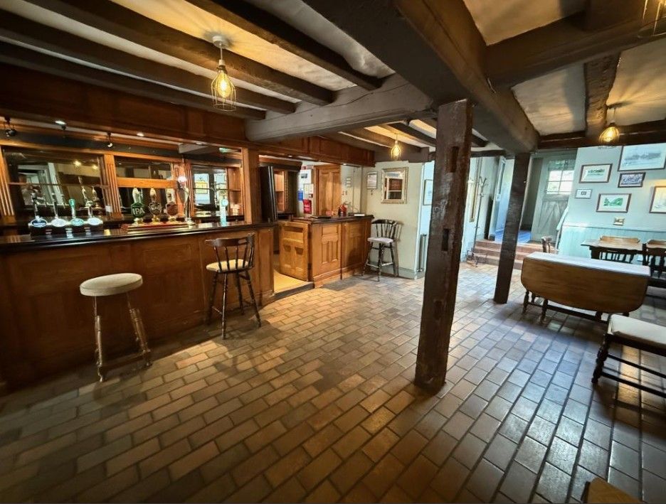 Property photo 1 of 6