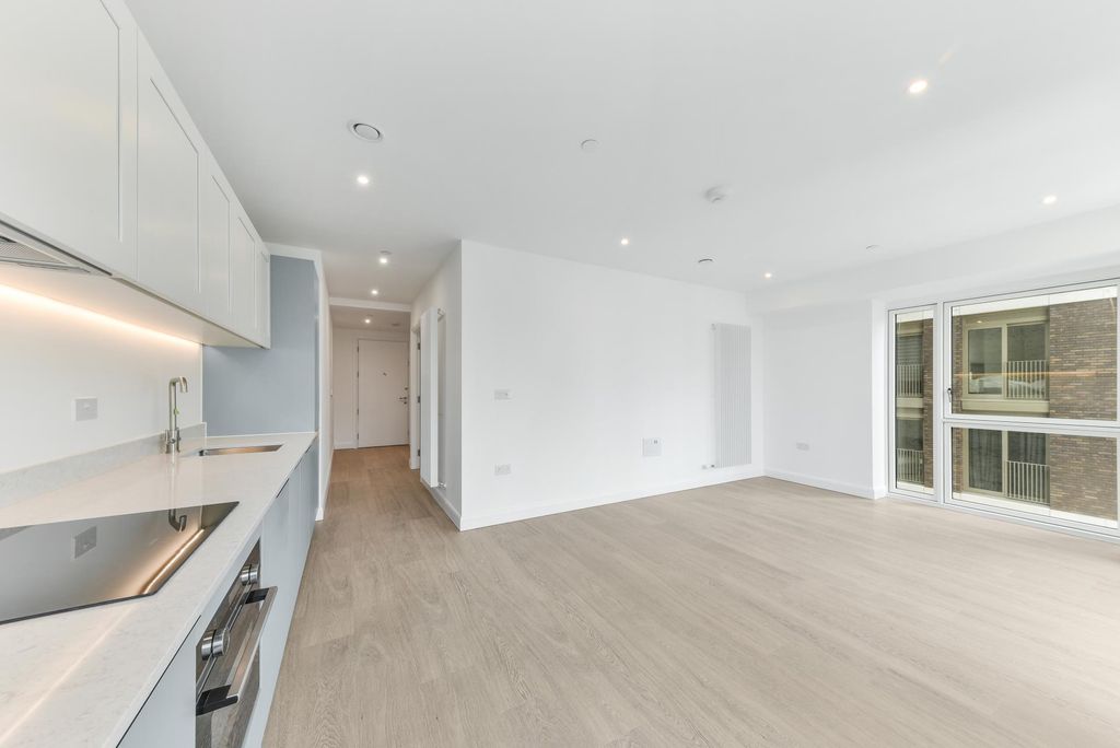 Property photo 3 of 9