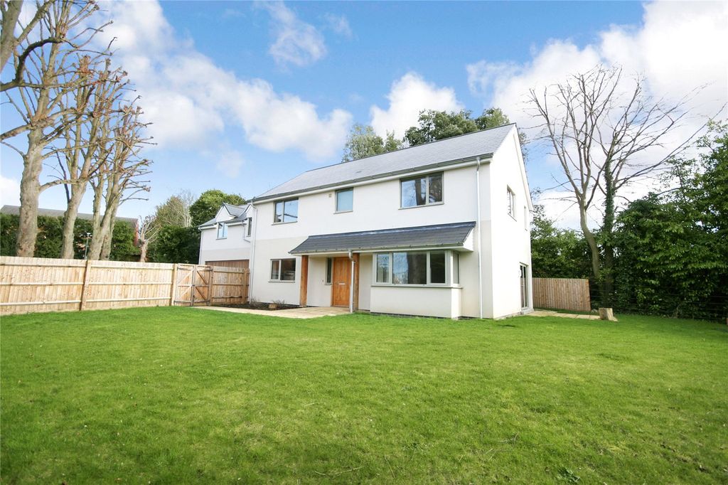 Property photo 2 of 32 Picture No. 31