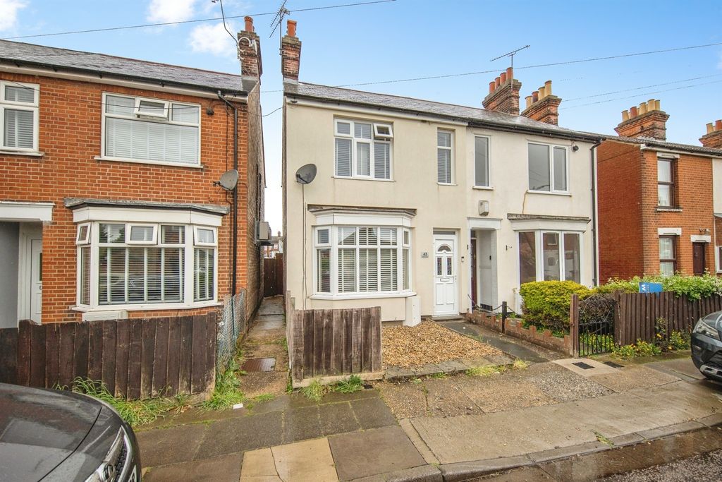 Property photo 1 of 18