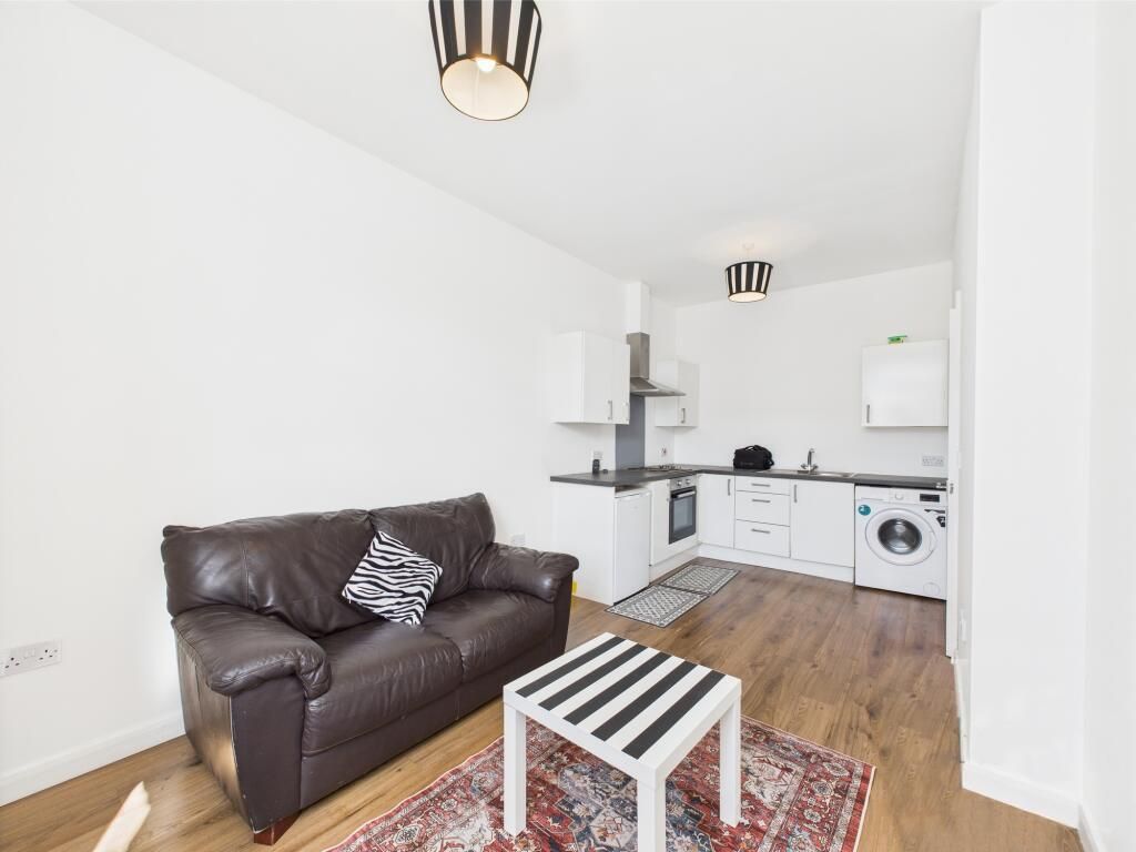Property photo 3 of 10 Open Plan Living Room / Kitchen: