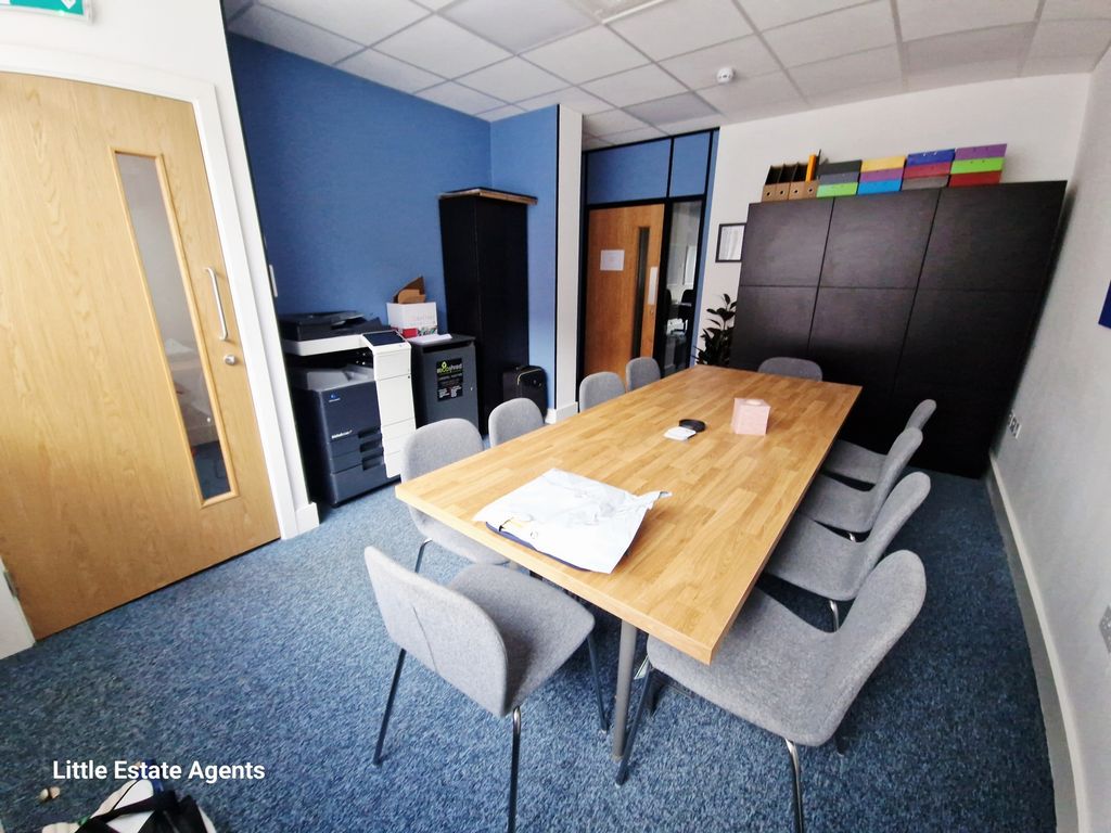 Property photo 2 of 10 Photo 2