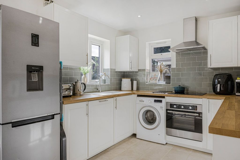 Property photo 2 of 12 Picture No. 09