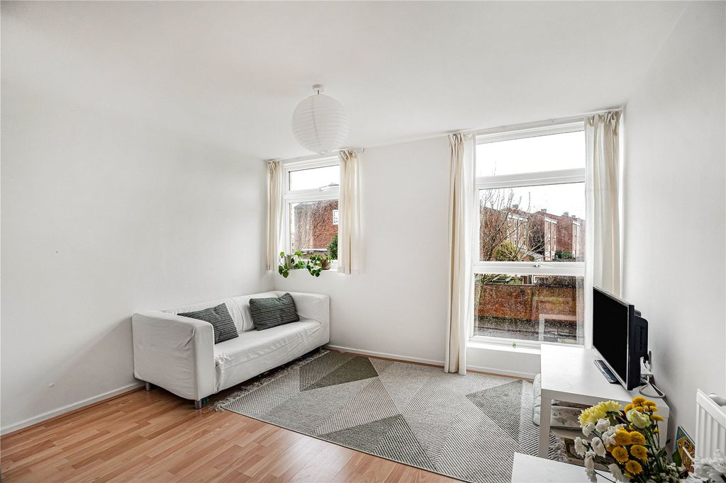 Property photo 1 of 10 Picture No. 02