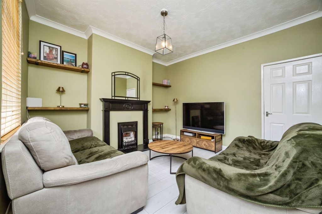 Property photo 3 of 17