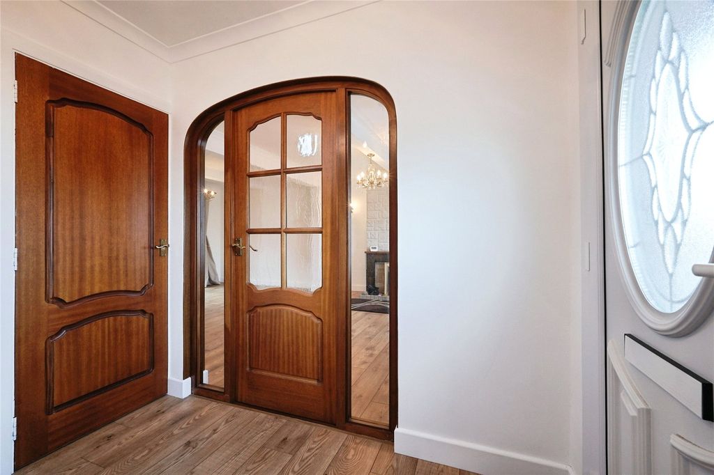 Property photo 3 of 16 Picture No. 19