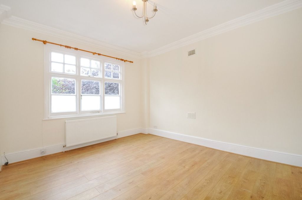 Property photo 3 of 5 Picture No. 02
