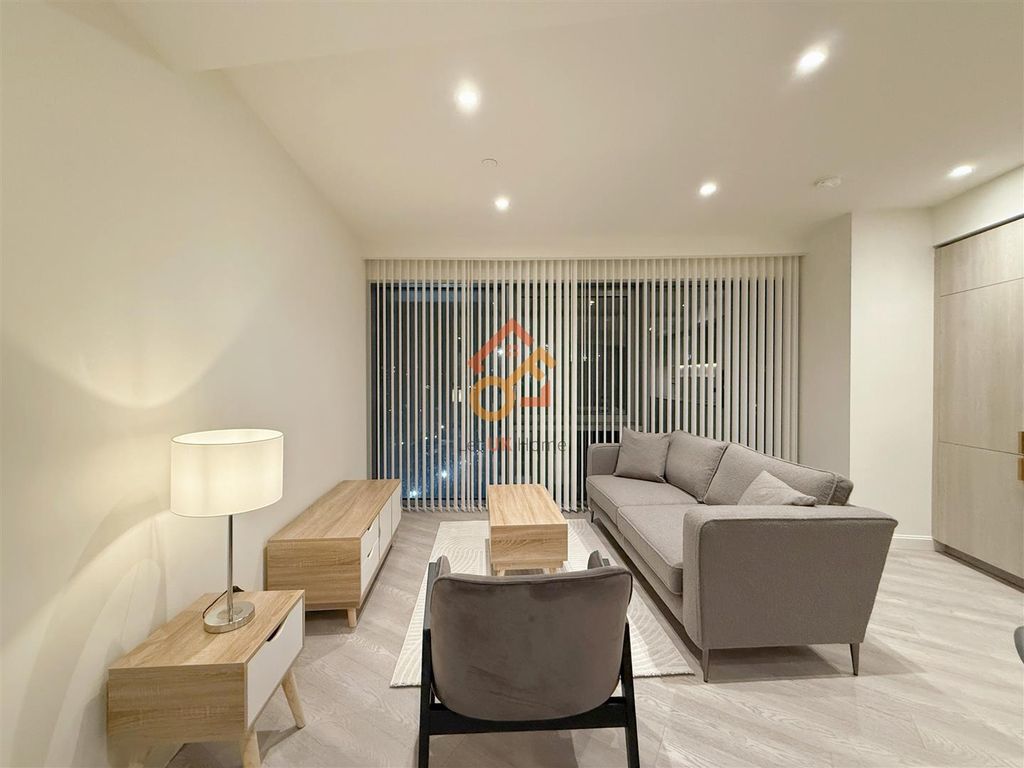 Property photo 3 of 61 dc4Ea370-82Fd-46Dd-A5B7-ba7F375c2F09.Jpg