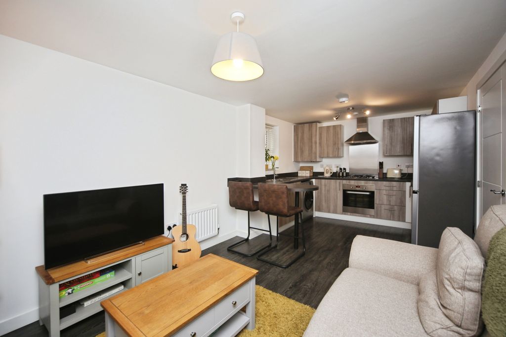 Property photo 2 of 15