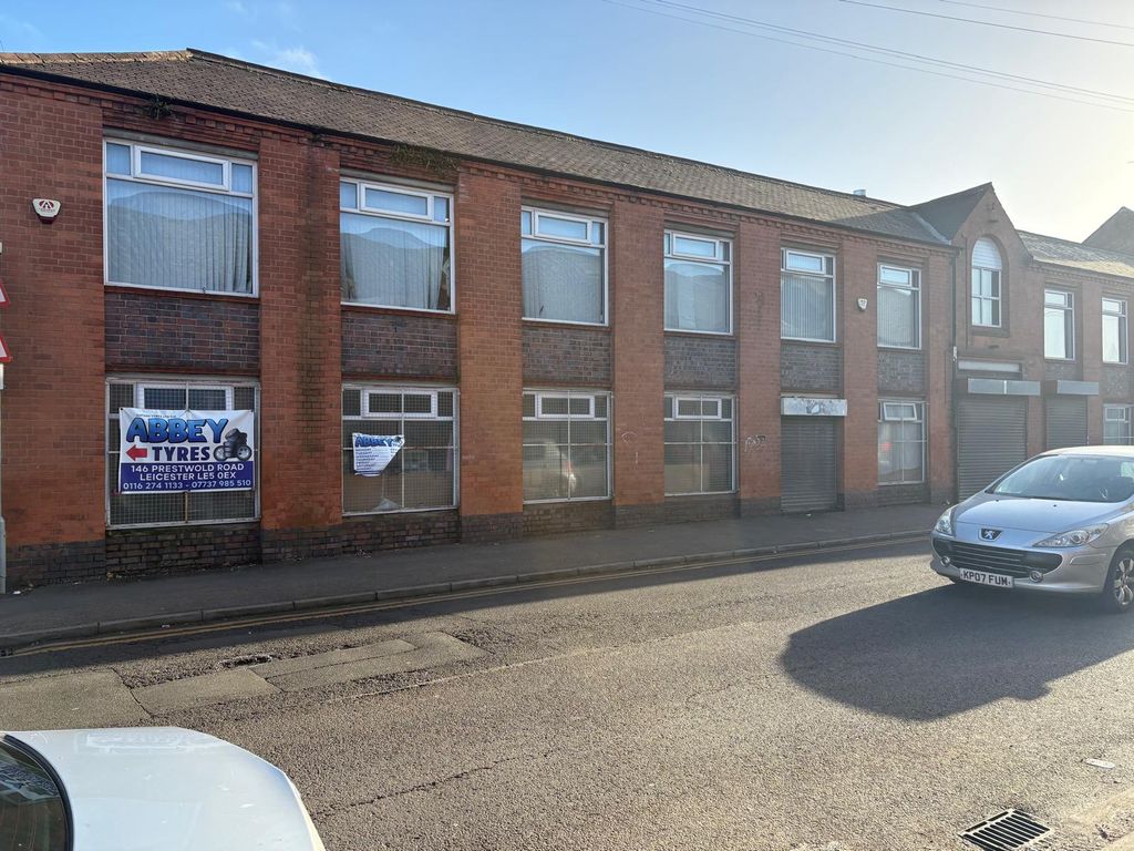 Property photo 1 of 14