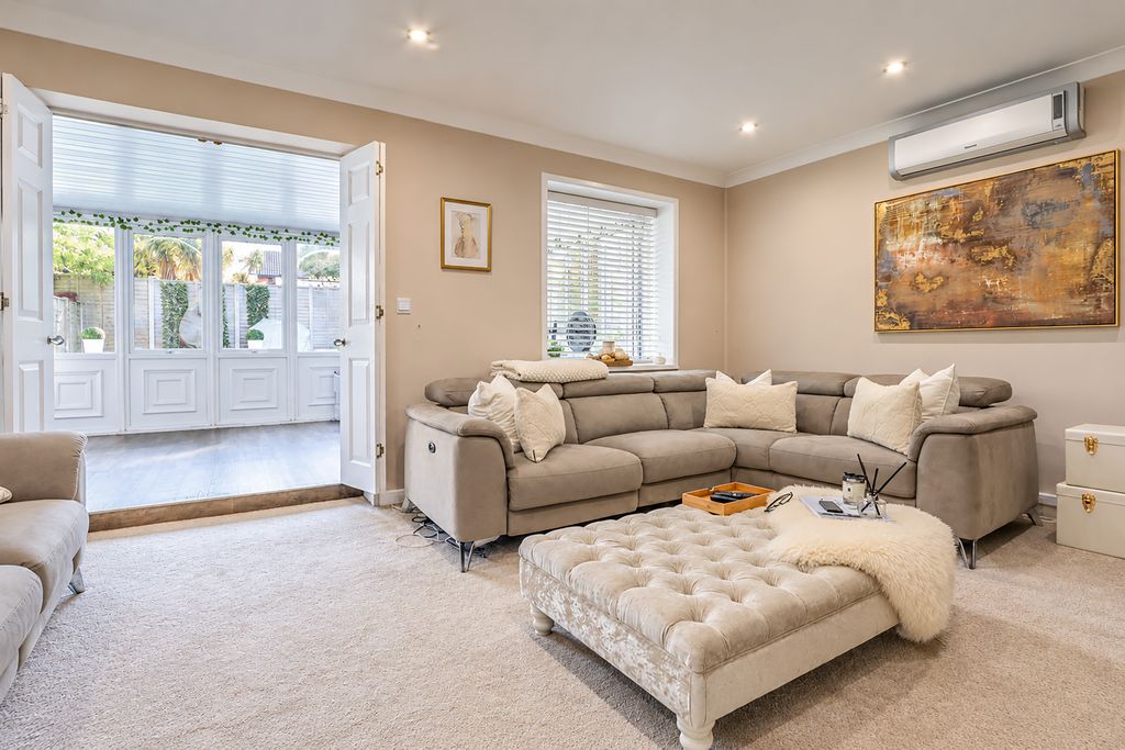 Property photo 3 of 23 333A7018-1