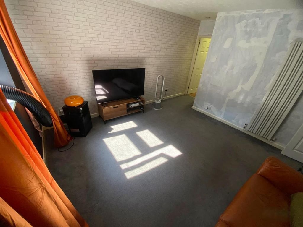 Property photo 3 of 8 Image