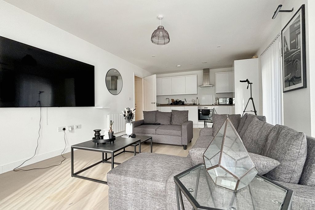 Property photo 3 of 15 Img_6769