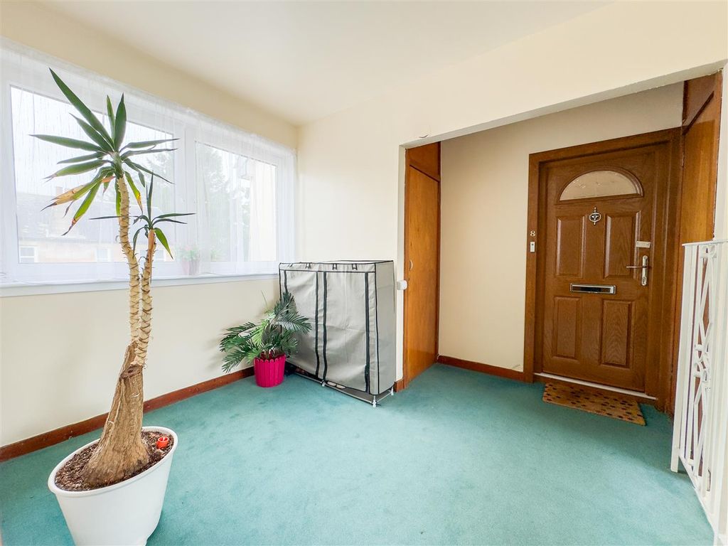 Property photo 3 of 23 Entrance