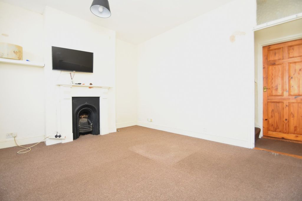 Property photo 3 of 8 Picture No. 13