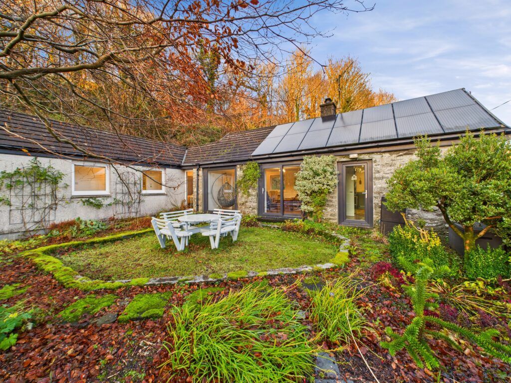 Property photo 1 of 31