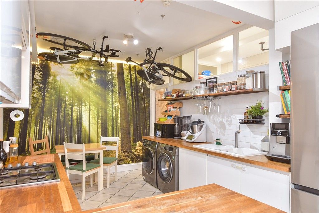Property photo 3 of 14 Kitchen/ Diner