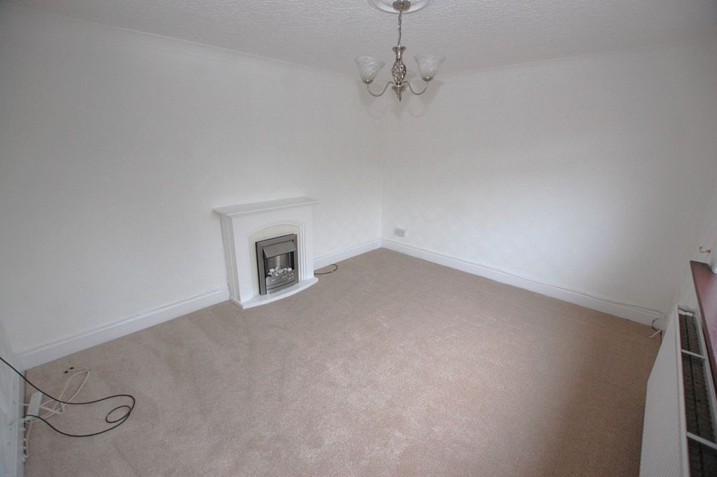 Property photo 2 of 14 Picture No. 02