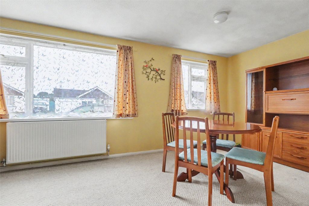 Property photo 3 of 11 3 - Picture No. 02