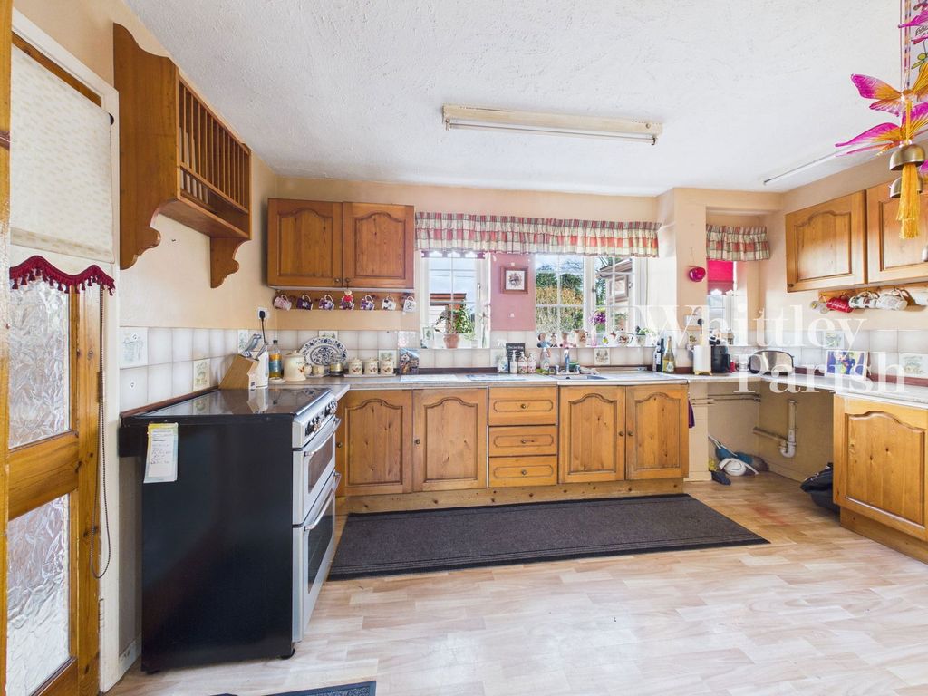 Property photo 3 of 21