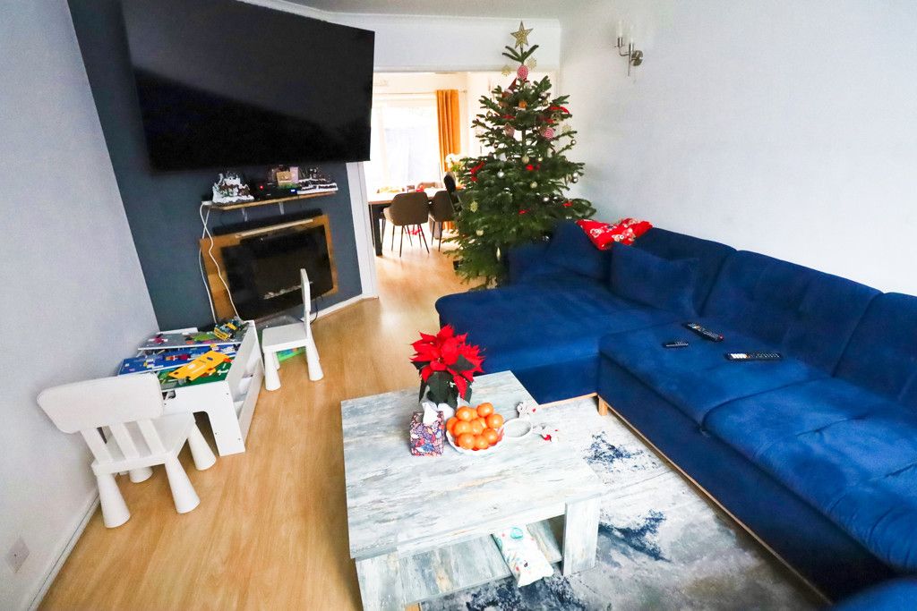 Property photo 3 of 14 Photo 2