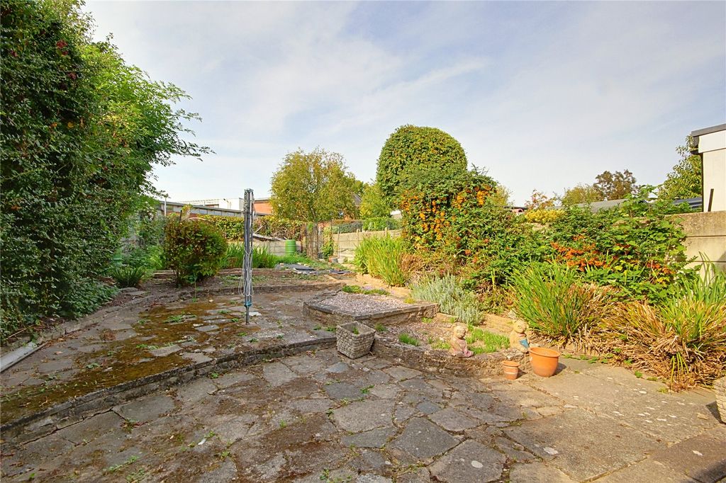 Property photo 2 of 21 Picture No. 09