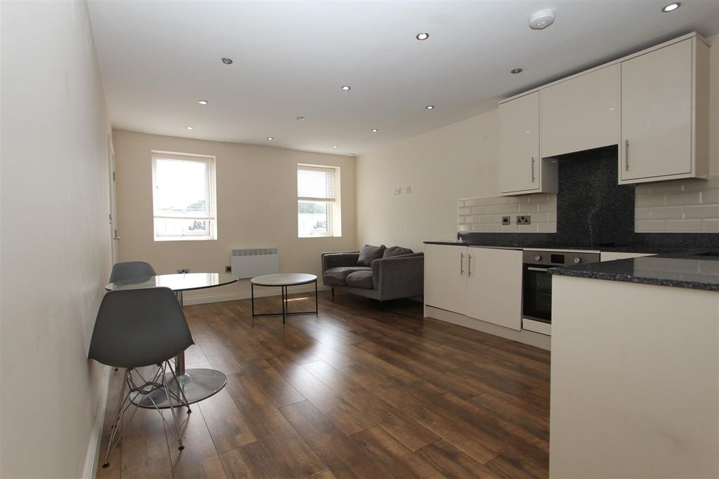 Property photo 1 of 5 Bright Open-Plan Living And Kitchen Area...