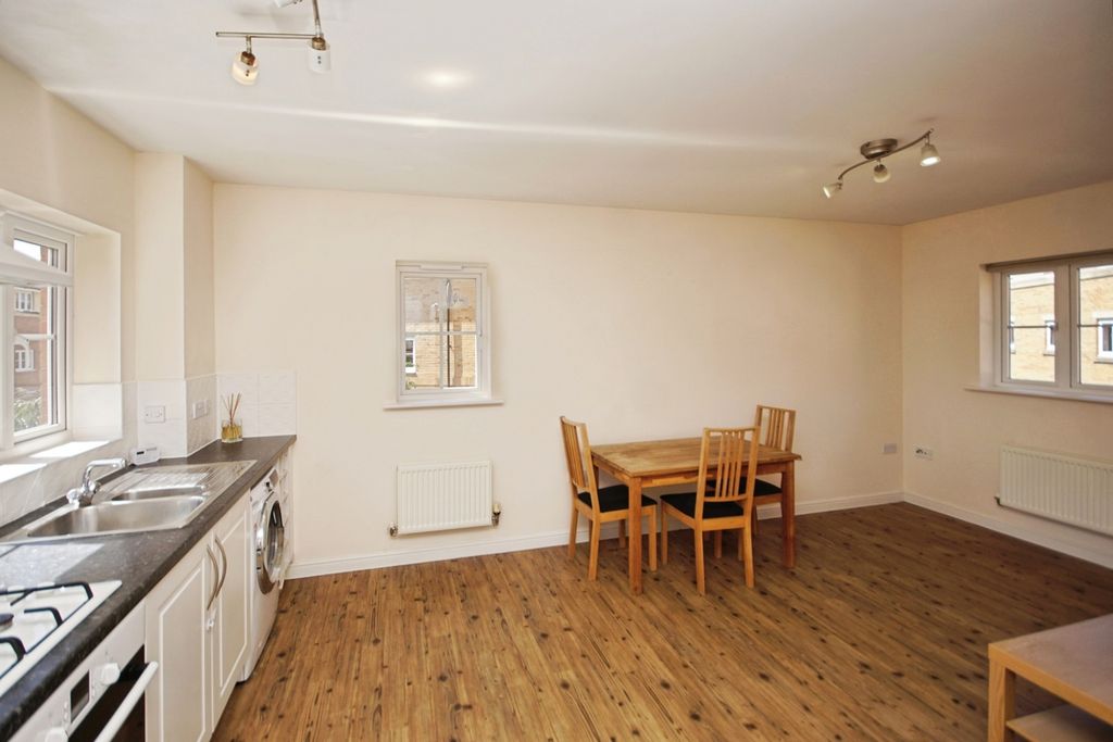 Property photo 3 of 17 Photo