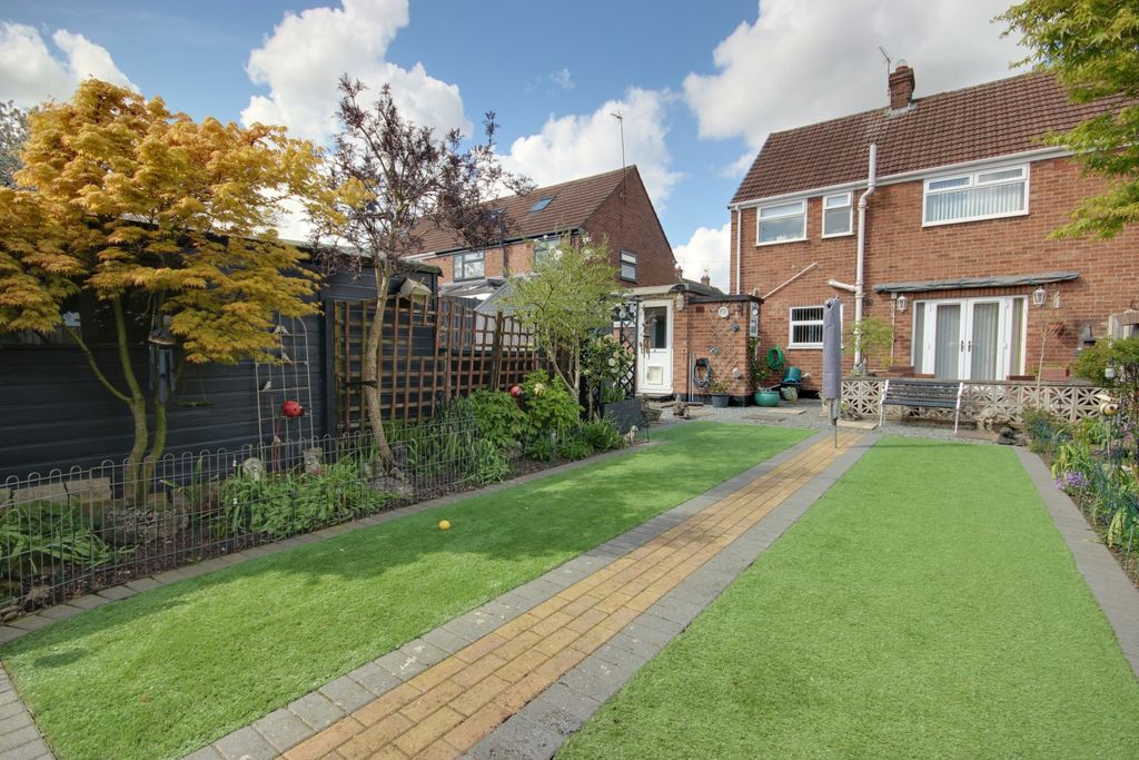 Property photo 2 of 23 1 Garden C