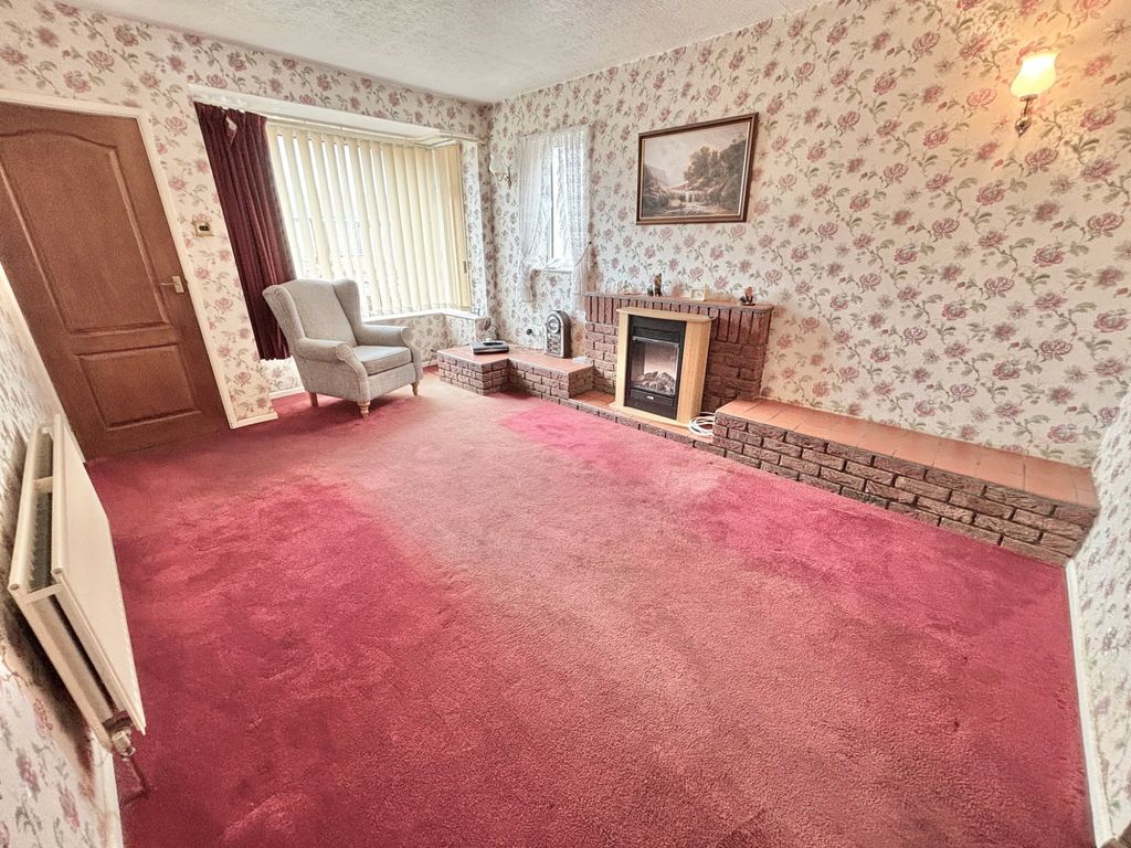 Property photo 2 of 23