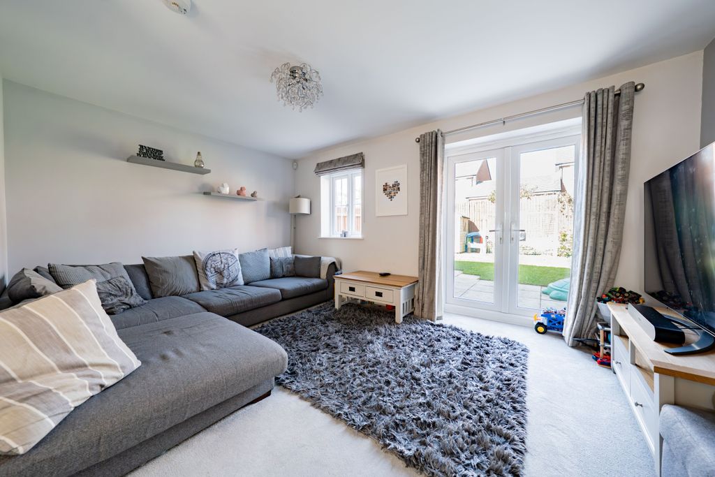 Property photo 3 of 18 Dsc01425