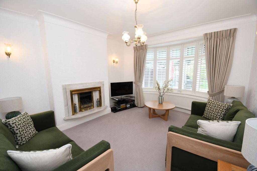 Property photo 2 of 14